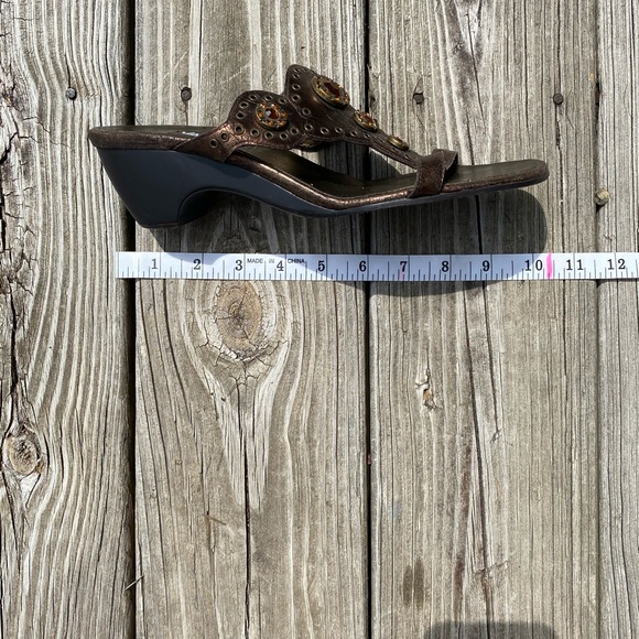 Vaneli Embellished Sandal Gorgeous! - Picture 7 of 10